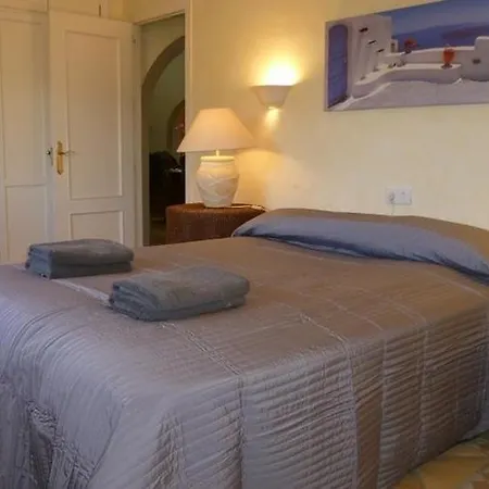 Chalet En Frühstückspension Marbella